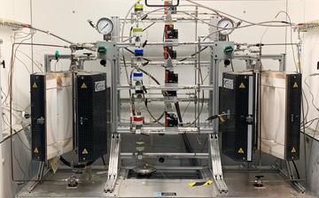 photo of flow reactor